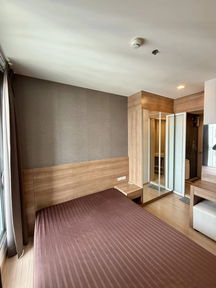 For rent: Condo Rhythm Sukhumvit 50, nice room, lots of usable space, affordable price. You must hurry and reserve now.