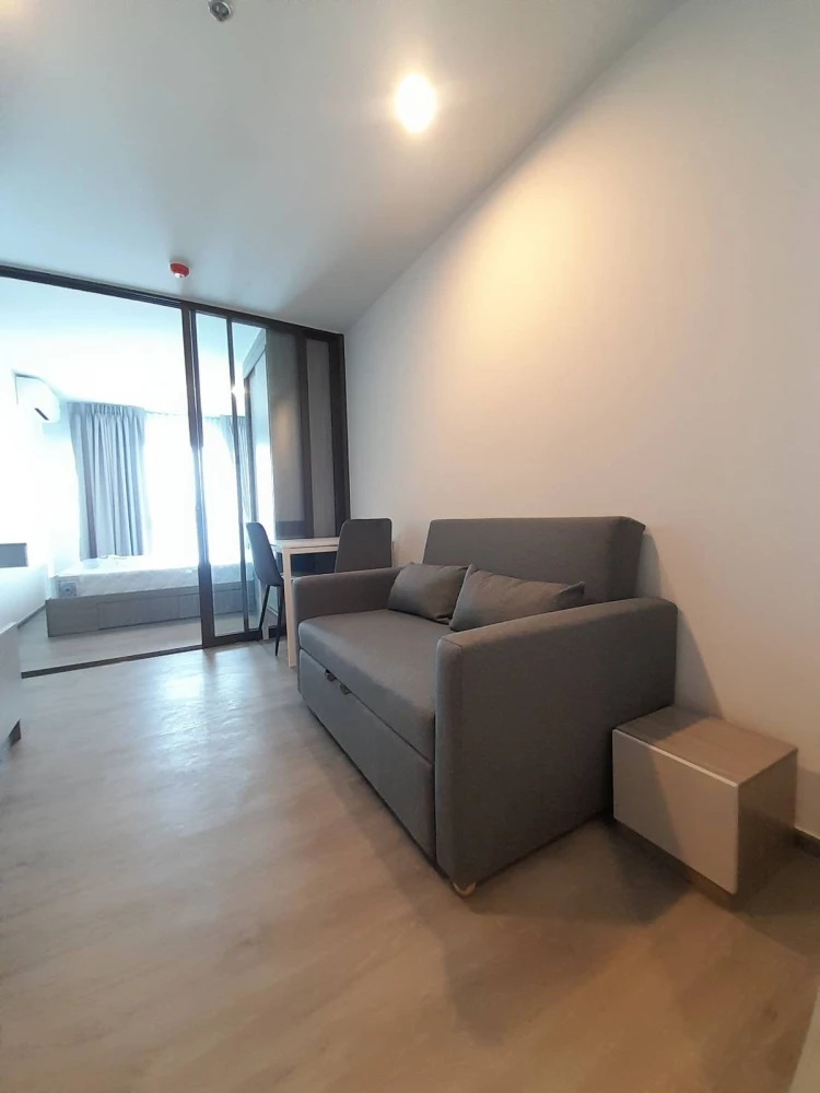 Condo for rent, Regent Home Wutthakat, high floor, city view, ready to move in, built-in furniture throughout the room. You must hurry to reserve.