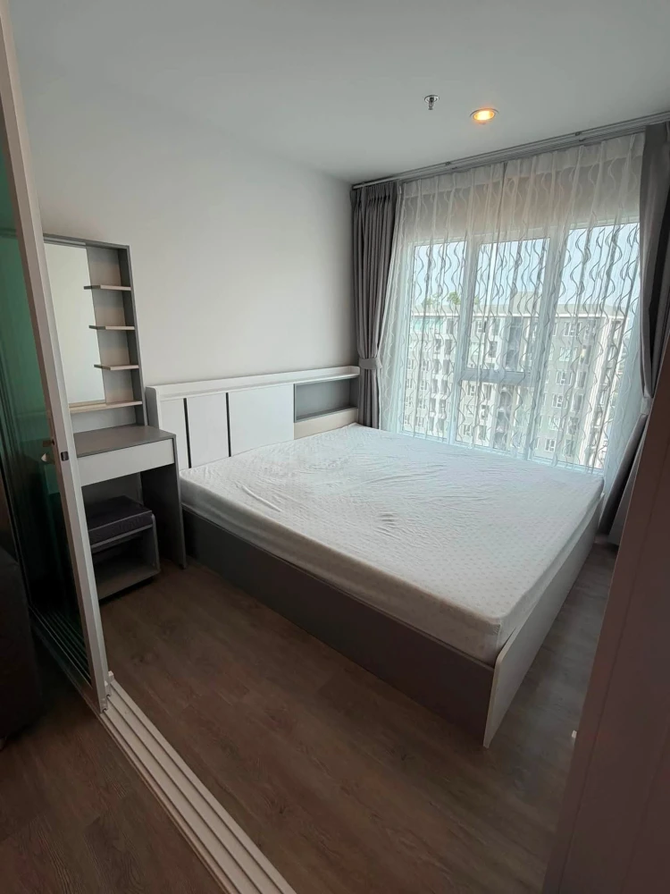 Condo for rent, Regent Home Bangna, ready to move in, 32nd floor, high floor with great view, fully furnished. Book now, don't miss out!