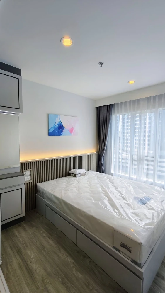Condo for rent: Regent Home Bangna. Beautifully decorated room with excellent built-in furniture. Everything you need is here. Just bring your bags an