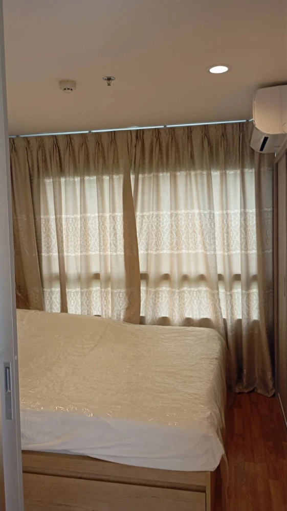 For rent!! Lumpini Park Condo Phetkasem 98, 10th floor, fully furnished, great location, very convenient to travel, hurry up and book now!!
