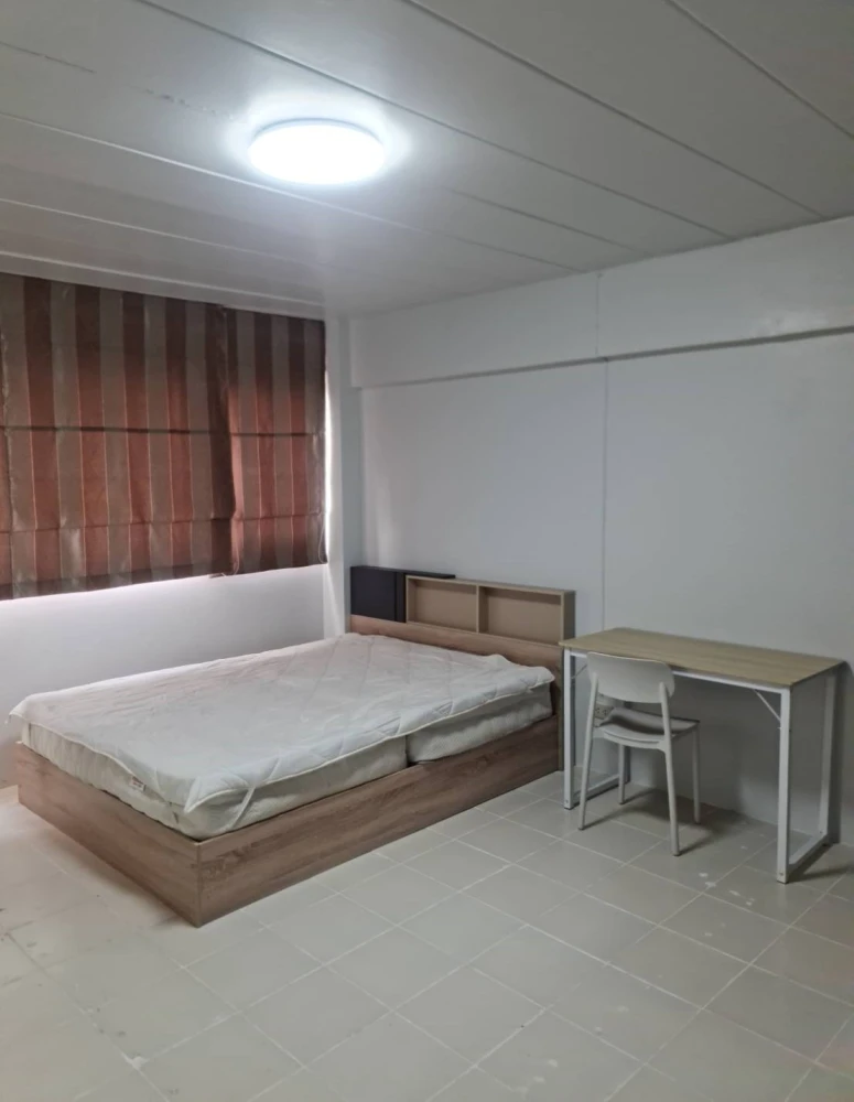 For rent!! Lumpini Center Happyland Condo Phase 1-4, 4th floor, Building C, newly renovated room, beautiful, worth living, don't miss!!