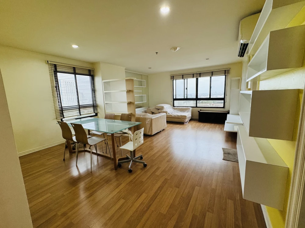 Condo for rent!! Lumpini Place Rama 3 - Riverview. Beautiful room with panoramic Chao Phraya River views. Fully furnished. Don't miss it!!