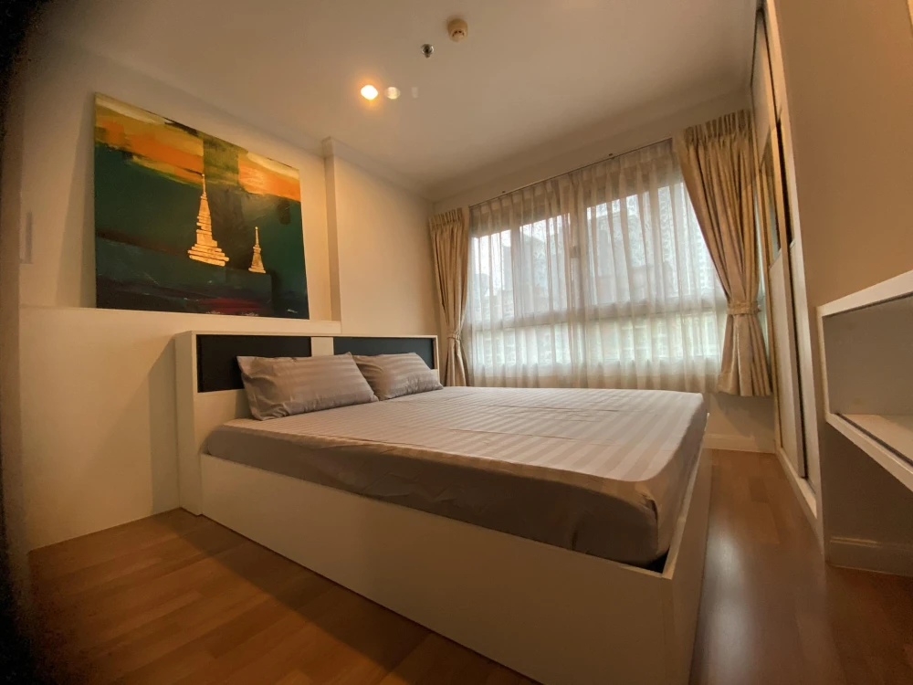 For rent!! Lumpini Place Condo, Rama 9-Ratchada, 5th floor, Building D, beautiful room, ready to move in, good price, hurry up and book now!!
