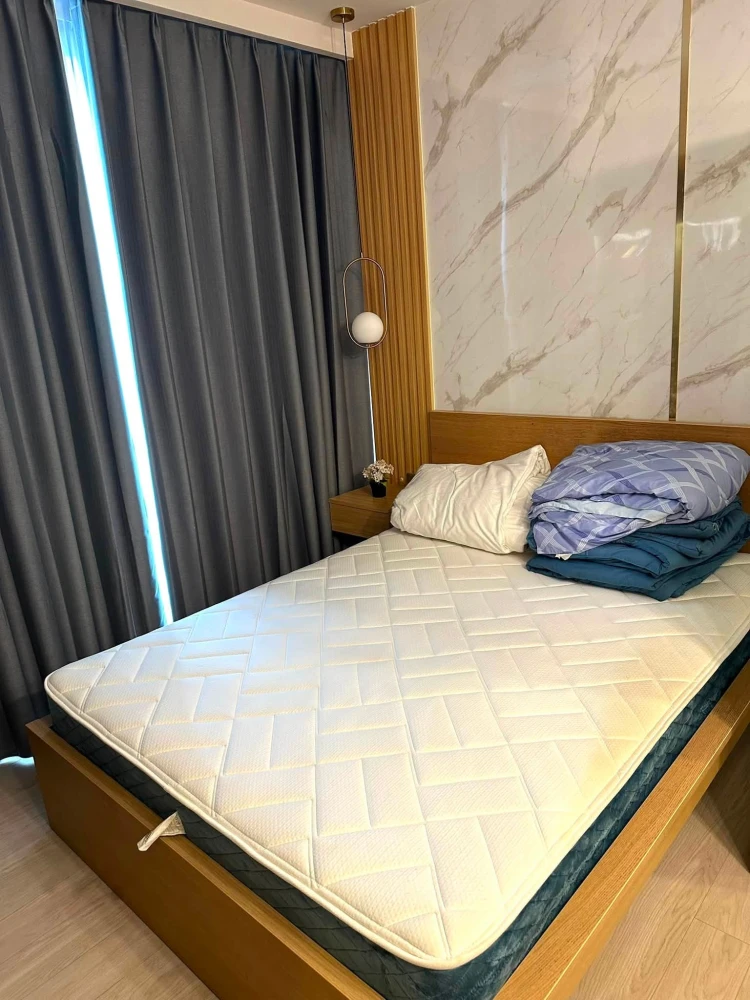 Condo for rent, One Nine Five Asoke-Rama 9, fully furnished room, ready to move in, 35th floor, city view, hurry and reserve before you miss out.