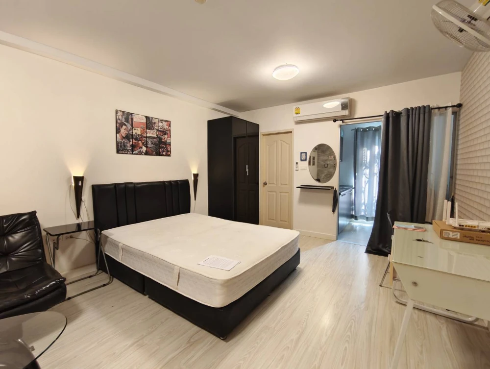 Condo for rent: Supalai City Resort Ratchada-Huai Khwang, decorated in a Loft + minimal style, reasonable price, book now.
