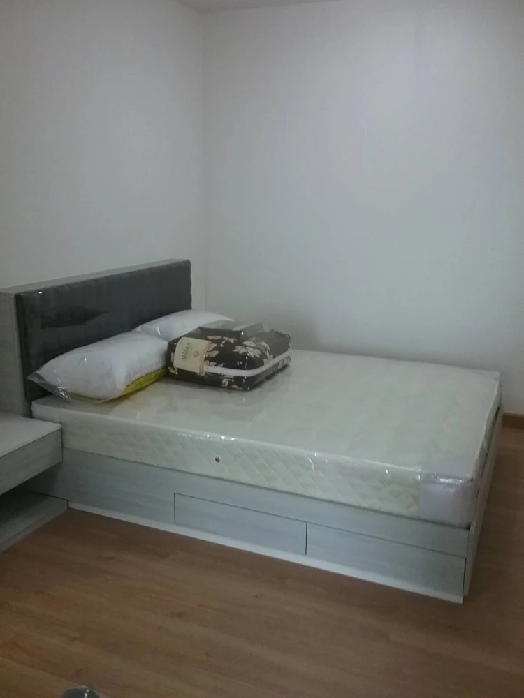 For rent!! Condo Supalai Loft Chaengwattana, 23rd floor, fully furnished, just bring your bags and move in. Hurry up and book now!!