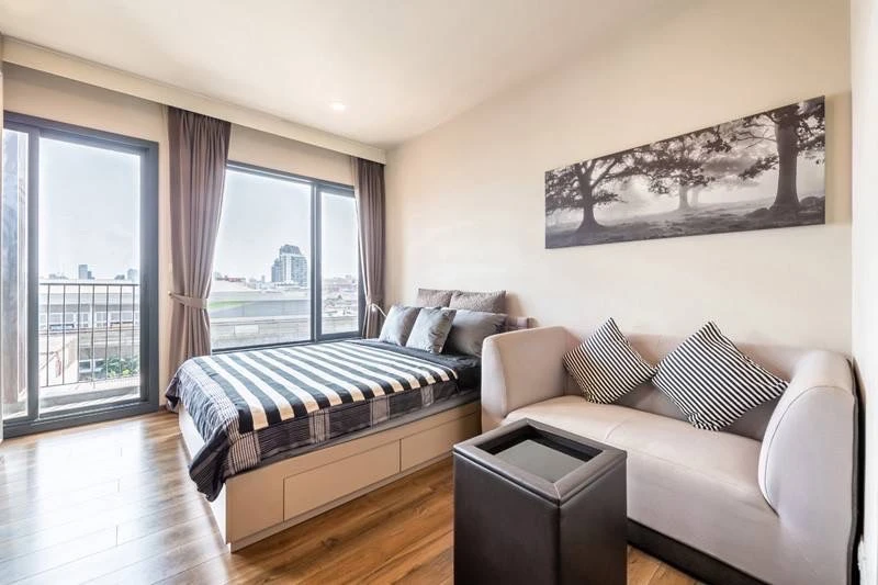 For rent!! Onyx Phahon Yothin Condo, studio room, 7th floor, beautiful room, fully furnished, ready to move in. Reserve now!!