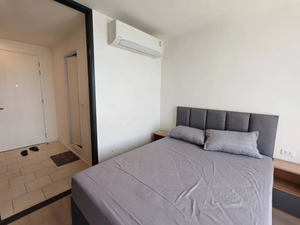 For rent!! Condo Siala Charan 13 Station, 15th floor, beautiful room, good location, convenient transportation, don't miss it!!