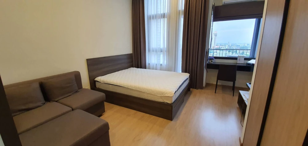 Condo for rent, Centric Ratchayothin, ready to move in with your luggage.