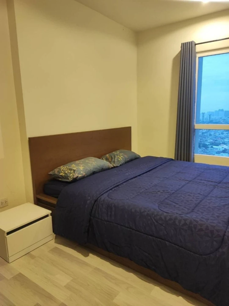 For rent!! Condo The Key Sathorn - Charoen Rat, 32nd floor, city view, complete furniture and appliances, book now!!