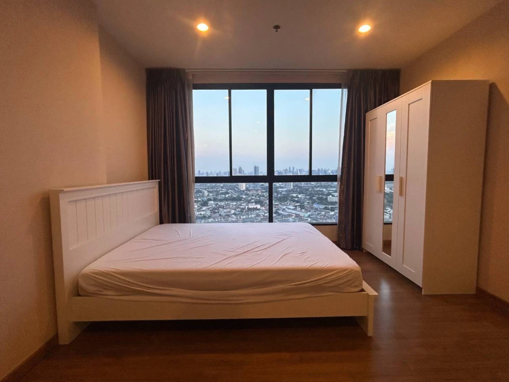 Condo for rent, The Tree Interchange, ready to move in, complete facilities, hurry and reserve now.