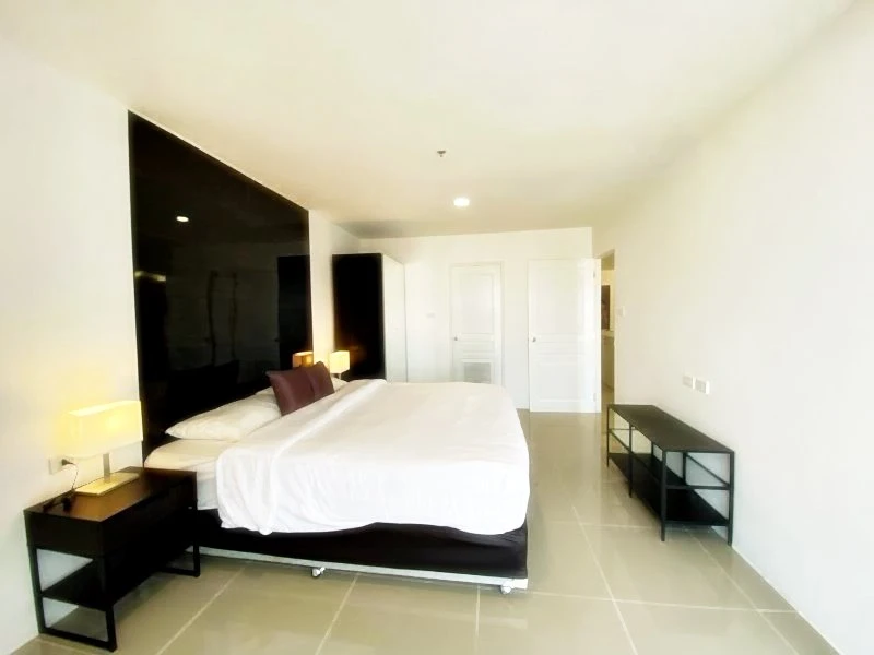 Condo for rent! The Waterford Diamond Sukhumvit 30/1, 42nd floor, beautiful room, fully furnished, ready to move in. Don't miss out!