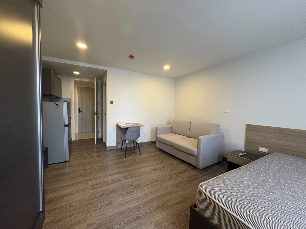 For rent!! Condo Flexi Sathorn - Charoen Nakhon, 7th floor, beautiful room, fully furnished, ready to move in. Don't miss out! Reserve now!!