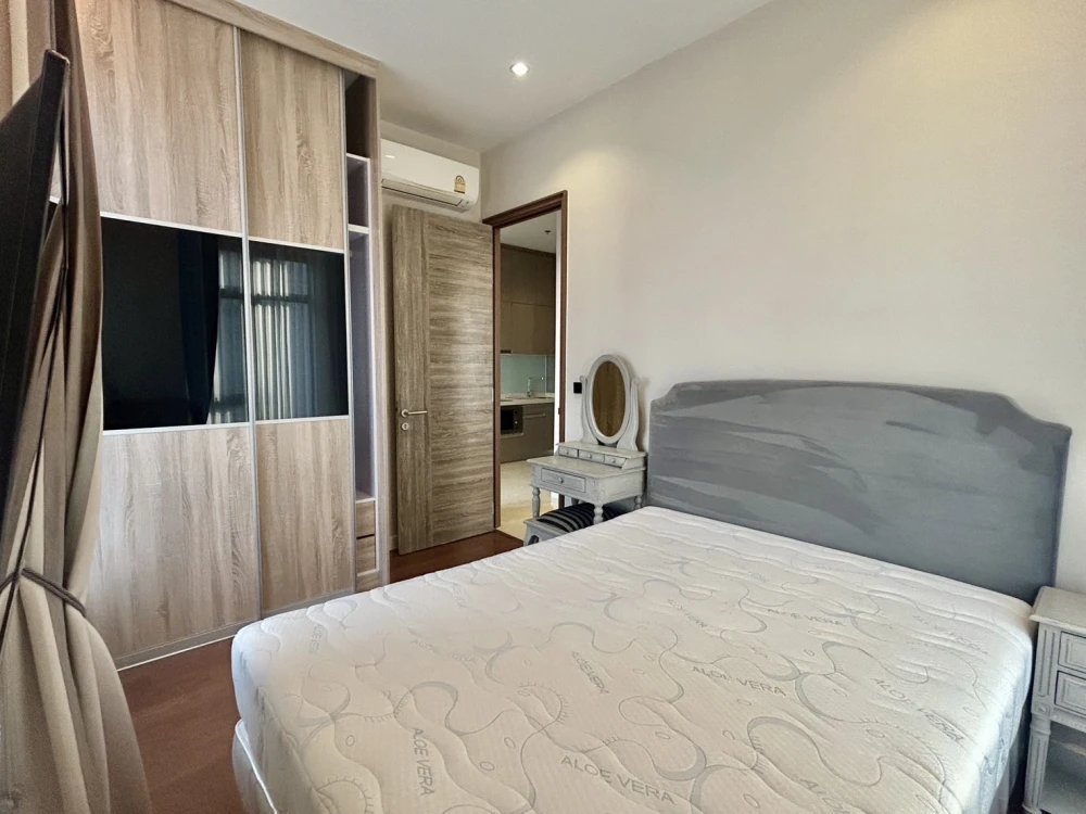 For rent!! Mayfair Place Condo, Sukhumvit 50, 5th floor, Building A, beautiful room, stunning view, ready to move in. Reserve now!!