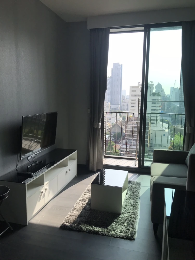 Condo for rent, Edge by Sansiri, Sukhumvit 23, fully furnished and electrical appliances. can't miss