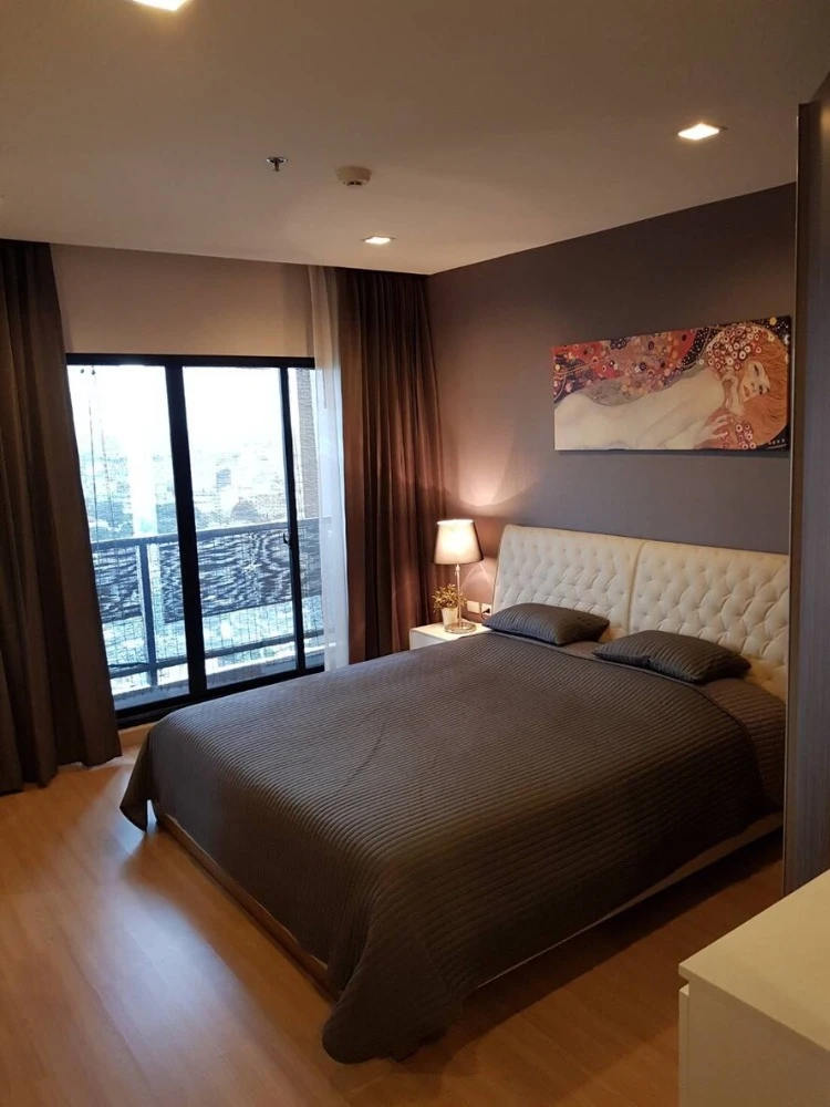 For rent!! Condo Urbano Absolute Sathorn-Taksin, beautiful room, Chao Phraya River view, hurry up and book now!!
