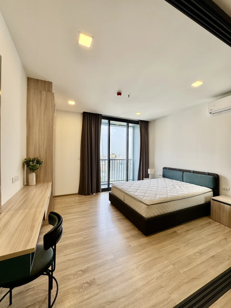 Condo for rent, XT Phaya Thai. Beautiful room, great value, very livable. Book now!!