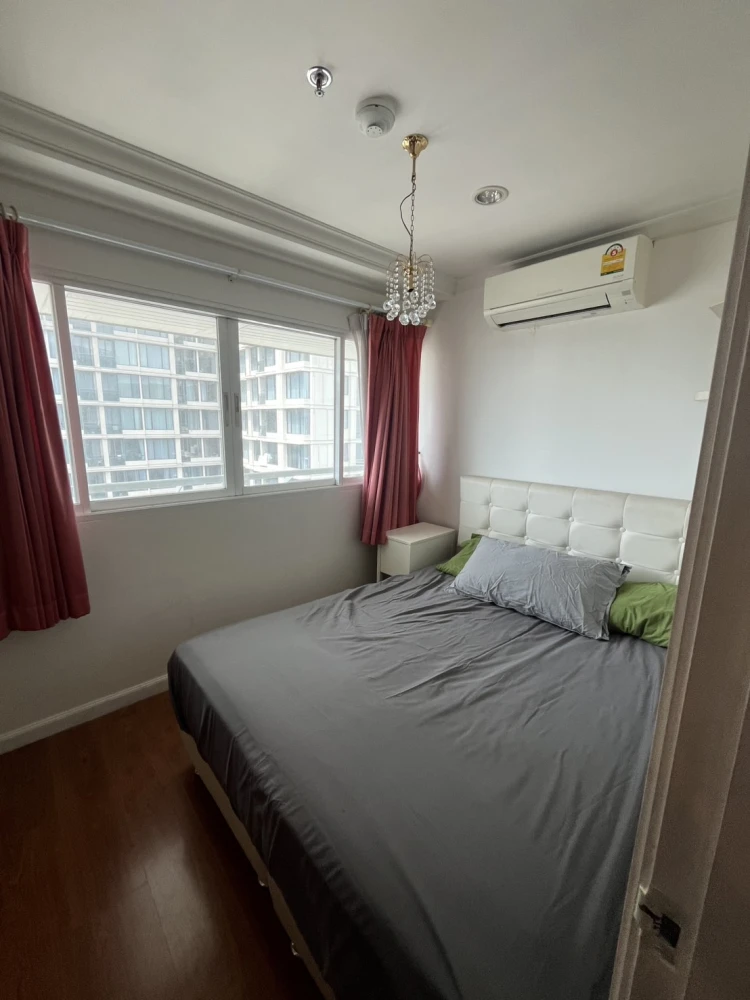 For rent!! Condo Grand Park View Asoke, 31st floor, fully furnished, just bring your bags and move in. Don't miss out!!