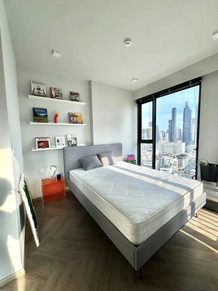 Condo for rent, Chapter One Chula-Samyan. Nice high-floor unit with full furnishings and appliances. Book now!