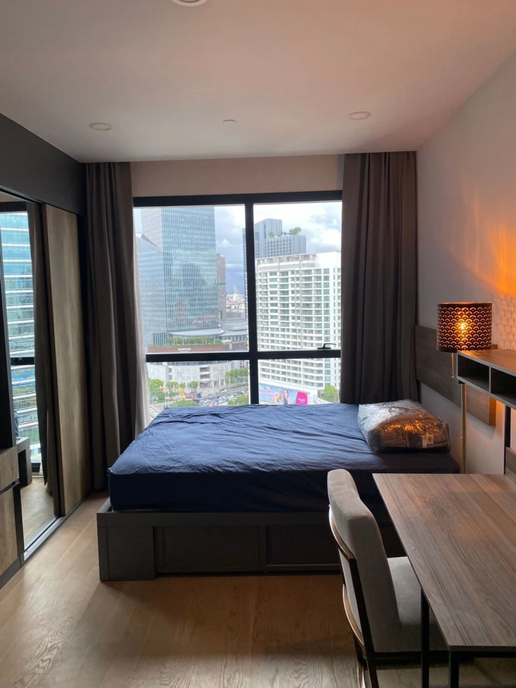 For rent!! Condo Ashton Chula - Silom, 22nd floor, North facing, beautiful location, ready to move in, good price, don't miss it!!