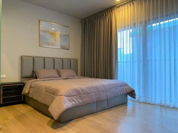 For rent!! Condo Noble Refine, 21st floor, Sukhumvit view, EmQuartier, convenient transportation, hurry up and book now!!