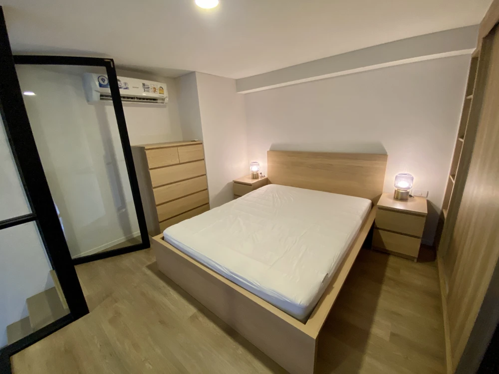 Condo for rent at Siamese Sukhumvit 87, 9th floor. Beautiful room, very livable, great price. Don't miss it!!