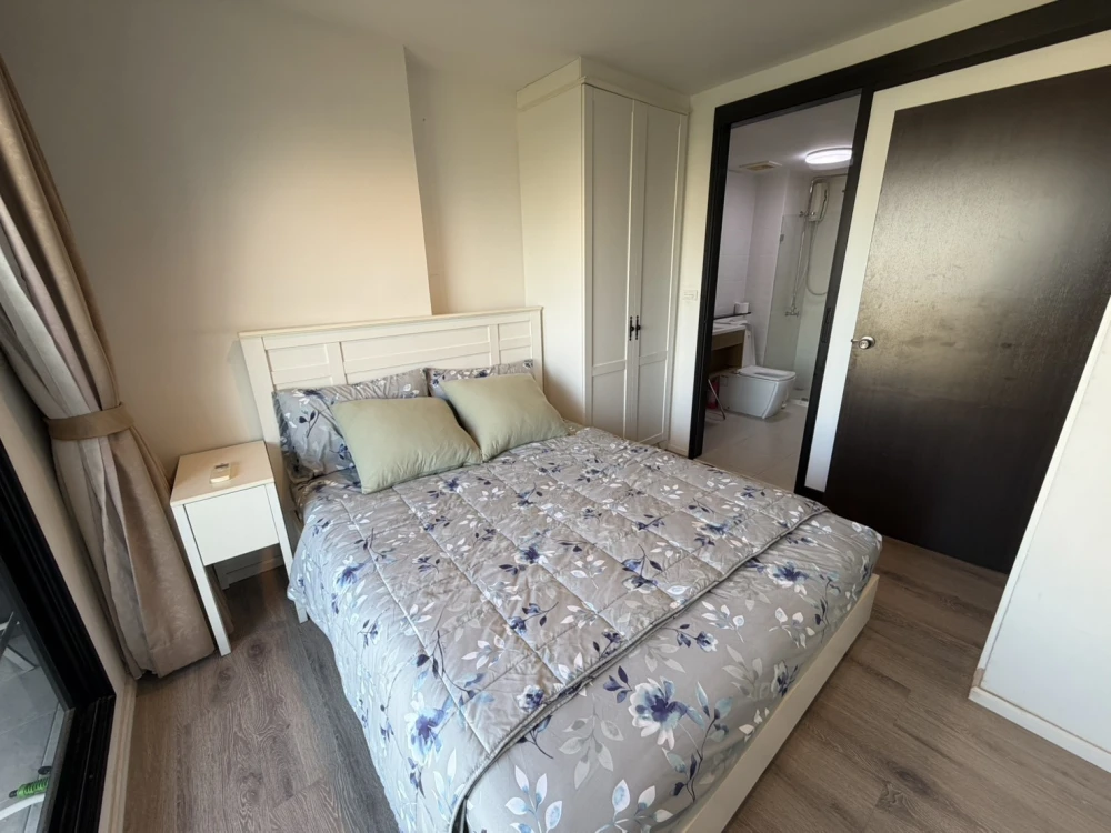 Condo for rent, Knightsbridge Bearing Sukhumvit 107. Spacious rooms, great atmosphere. Book now!!
