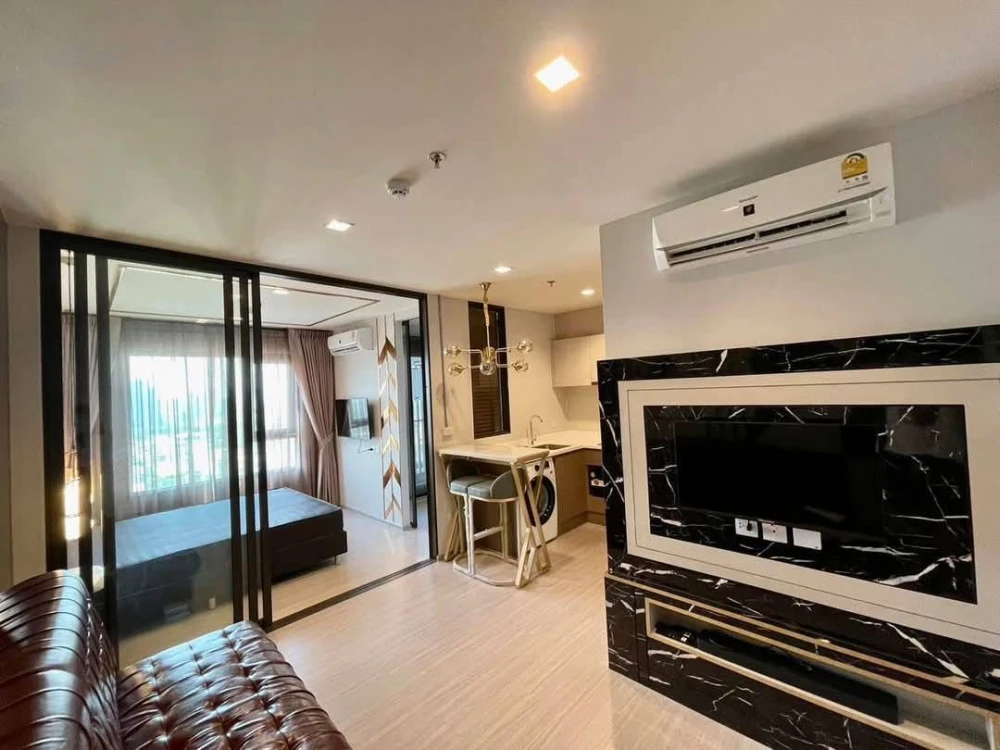 For rent!! Condo Life Sathorn - Sierra, 22nd floor, Building A, beautiful room, luxuriously decorated, ready to move in, don't miss it!!