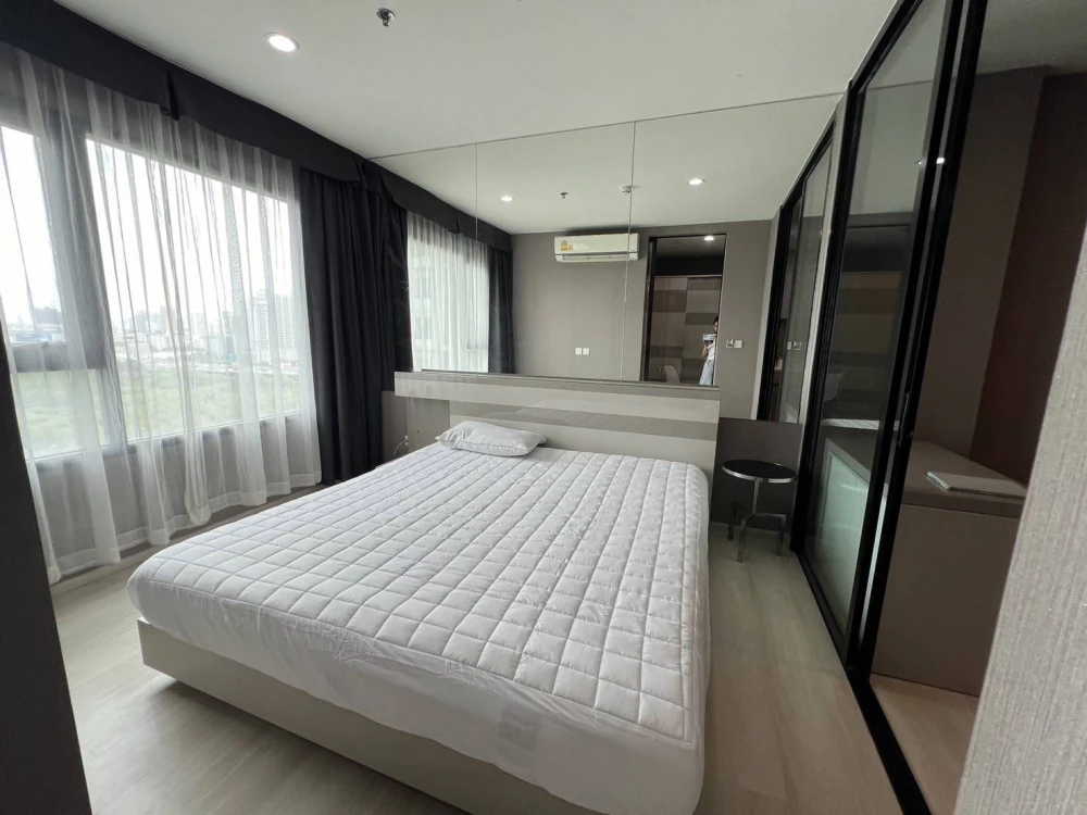 For rent!! Condo Life Asoke, 15th floor, beautiful room, fully furnished, ready to move in, don't miss it!!