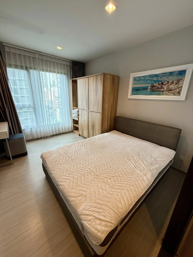 For rent!! Condo Life Asoke-Rama 9, 9th floor, Building B, beautiful room, good price, fully furnished, hurry to book now!!