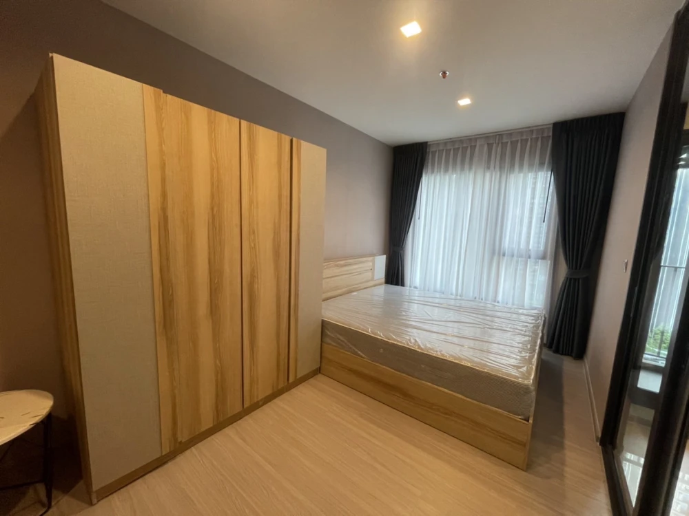 For rent!! Life Asoke Hype Condo, 15th floor, beautiful room, fully furnished, ready to move in. Don't miss out! Reserve now!!