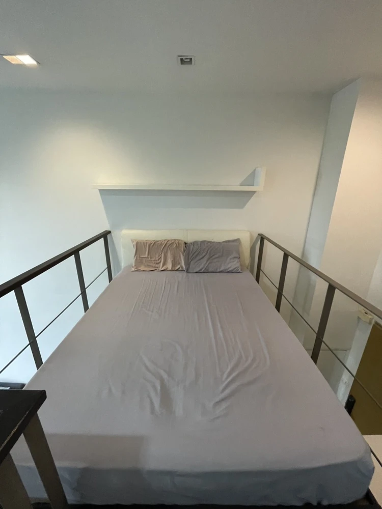 For rent!! Condo Ideo Morph 38, 9th floor, beautiful and livable, fully furnished, ready to move in. Don't miss out!!