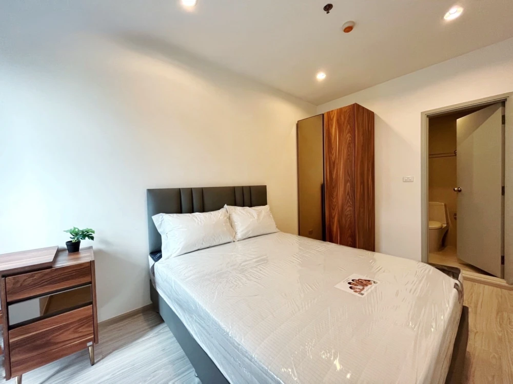 For rent!! Condo Ideo Mobi Sukhumvit Eastgate, 5th floor, swimming pool view, beautiful room, ready to move in, hurry up and book now!!