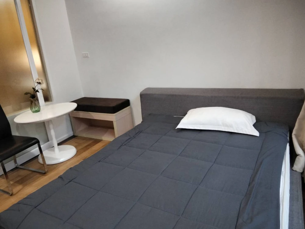 Condo for rent 15 Sukhumvit Residences, beautiful room, ready to move in.