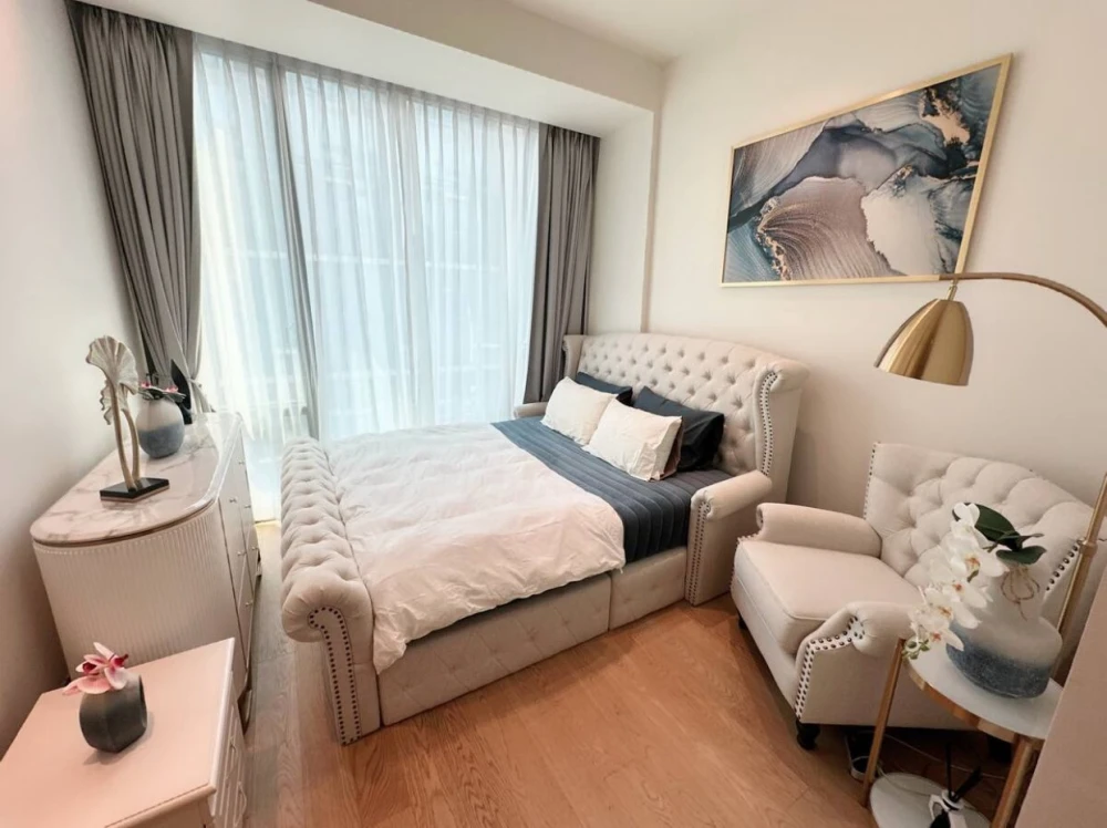 For rent!! Condo 28 Chidlom, 16th floor, beautiful condo, luxuriously decorated, fully furnished, ready to move in. Don't miss it!!