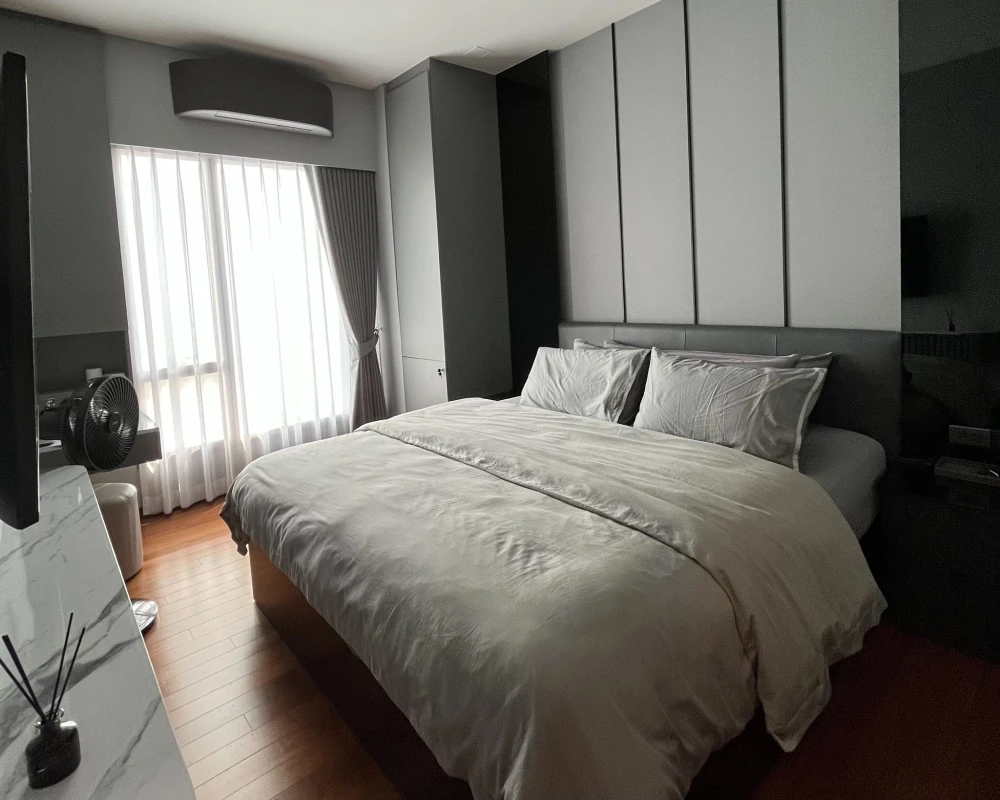 Condo for rent: Ashton Morph 38, spacious and comfortable room, comes with a good built-in kitchen. Good like this, hurry and reserve now!