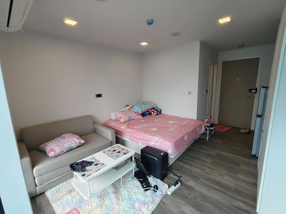 Condo for rent, Atmoz Chaengwattana, nice room, not high floor, fully furnished, just bring your bags!!
