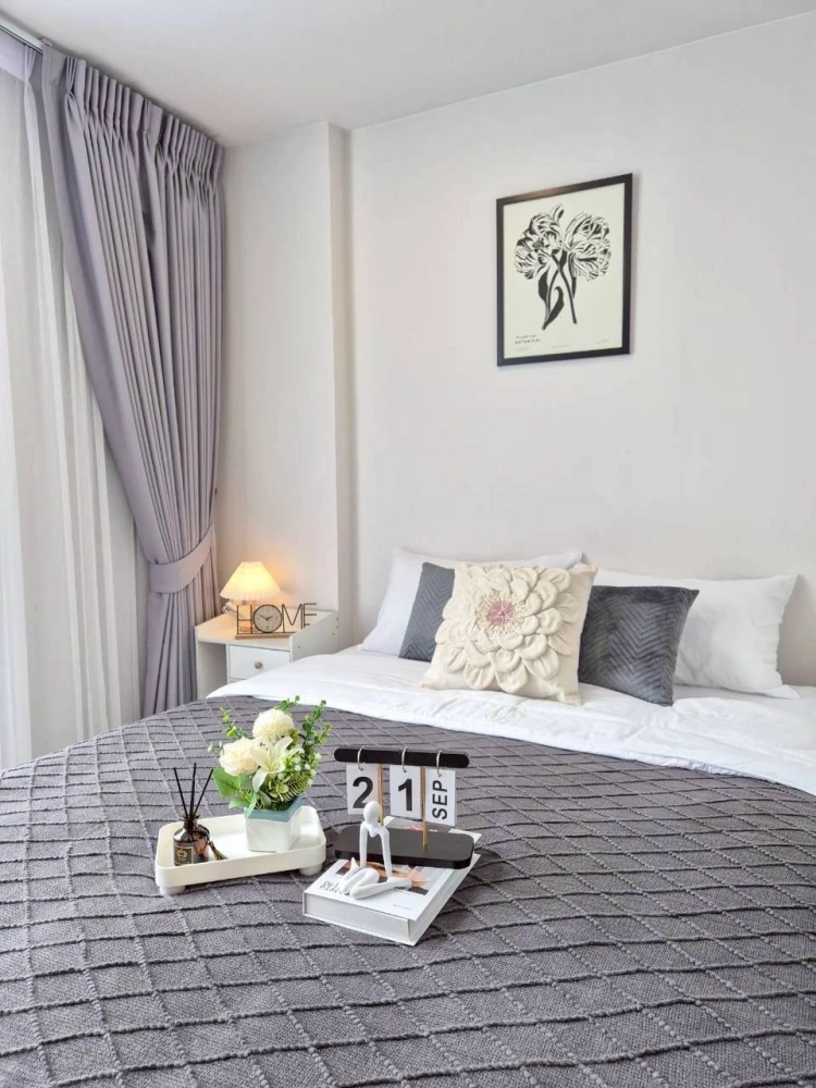 Condo for rent: Atmoz Tropicana Bangna. Fully furnished and ready to move in. White tone, pleasing to the eye. Affordable price. Come reserve now. Don