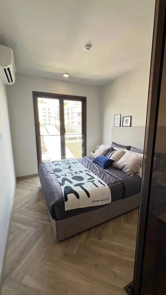 Condo for rent, Chapter Thonglor 25, decorated room, ready to move in. Complete facilities Come and reserve today, don't miss it.