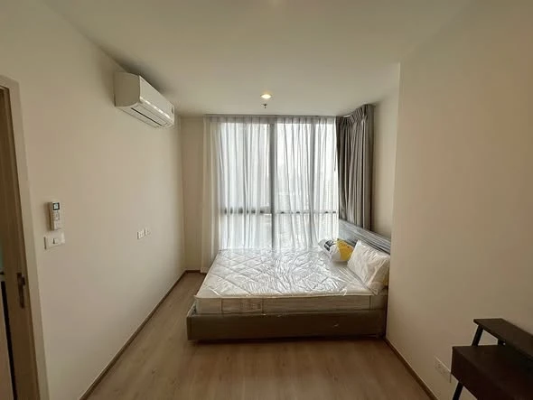 Condo for rent, NUE District R9, corner unit, high floor, Rama 9 city view. Book now before it's too late!