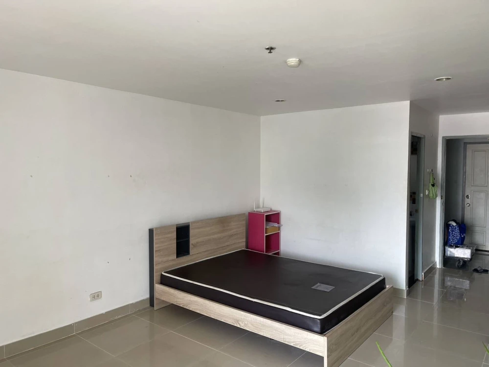 Condo for rent: Regent Home 5 Ratchada 19, studio room, great value, don't miss out, you'll regret it later.