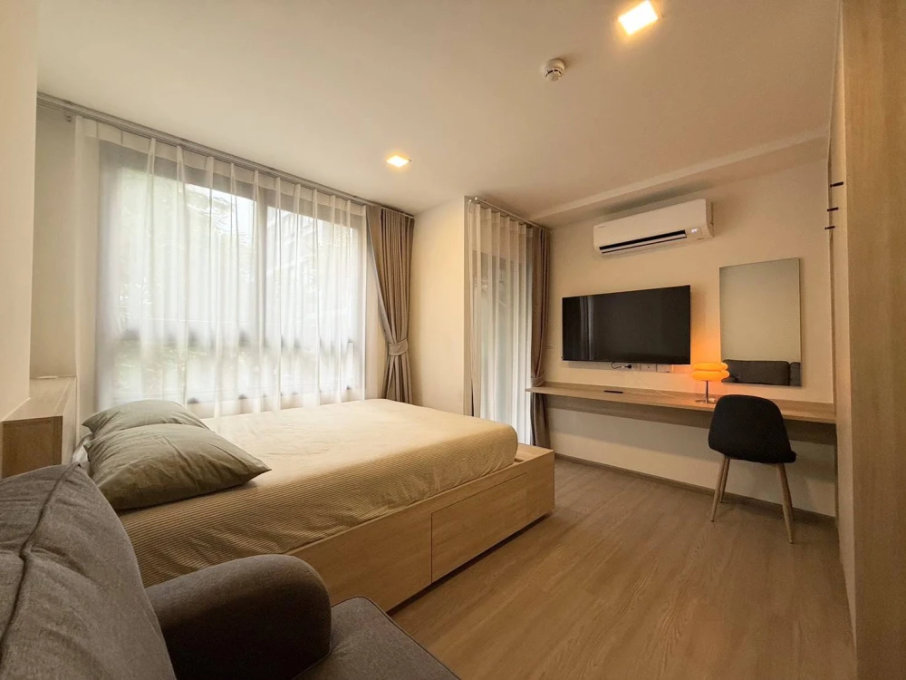 Condo for rent: The Muve Pradipat. Beautiful room with garden view. Comes with complete facilities. Reserve now, don't miss out!