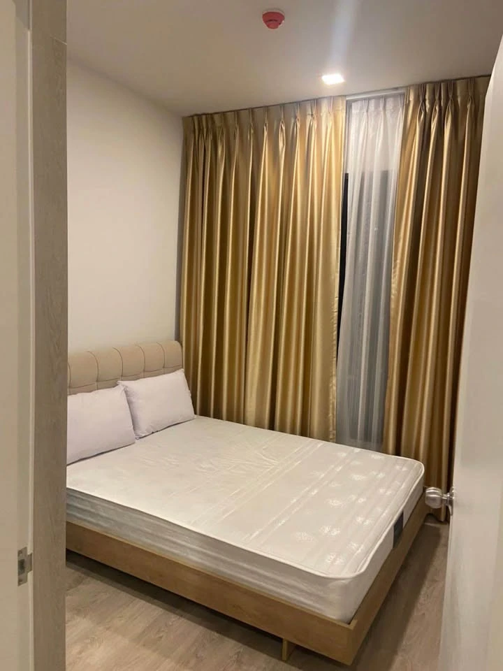 Condo for rent: The Tree Pattanakarn - Ekkamai. Nice room, fully furnished, appliances included. Just move in!