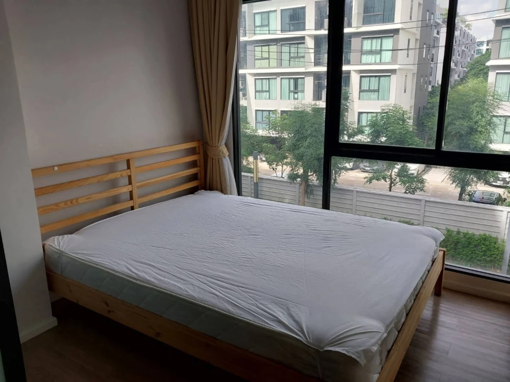 For rent: Kave Town Shift condo, 1 bedroom exclusive unit on the 3rd floor. Built-in furniture, everything you need in one place. Move in now!