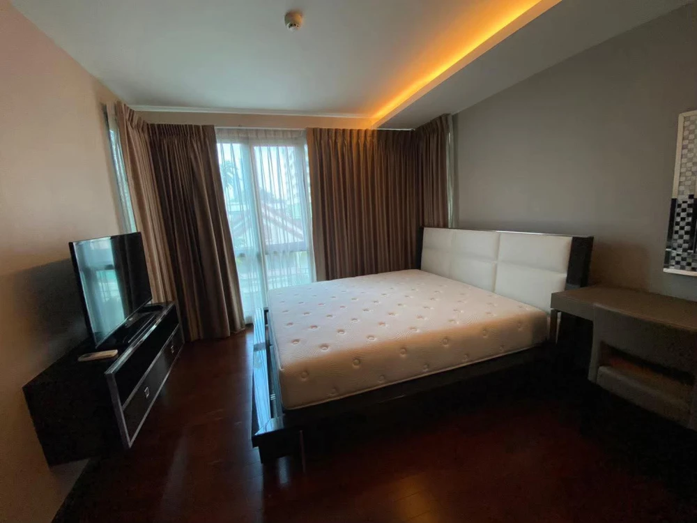 Condo for rent, The Address Sukhumvit 61, large room, comfortable, comes with usable space, come and reserve now, don't wait.
