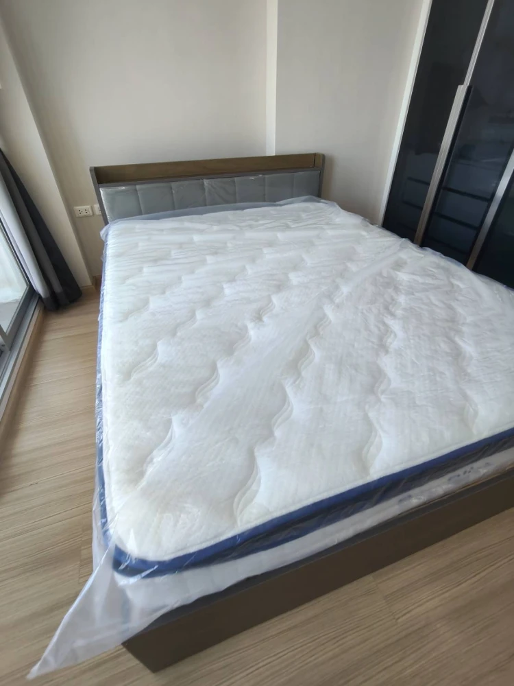 For rent: Casa Condo Ratchada-Ratchaphruek. Ready to move in, fully furnished with appliances. Just bring your personal belongings.