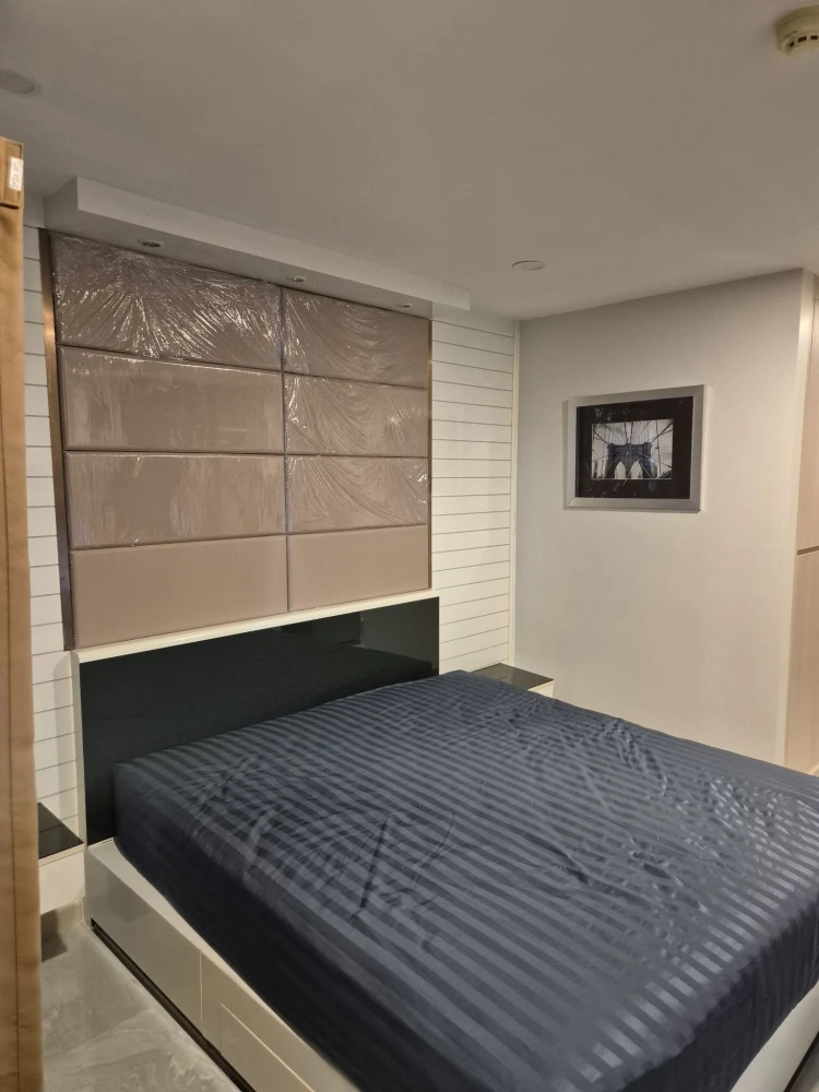 For rent: Casa Ratchada-Ratchaphruek, right next to BTS Talat Phlu station. 0 meters from the condo exit to the station! Ready to move in immediately.