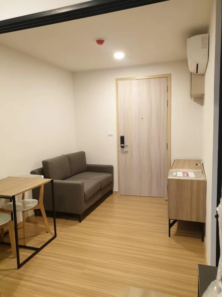 For rent: Chivathai Hallmark Lat Phrao-Chokchai 4, 7th floor, open view, not blocked, rooms are well-proportioned. Hurry and reserve before you miss o