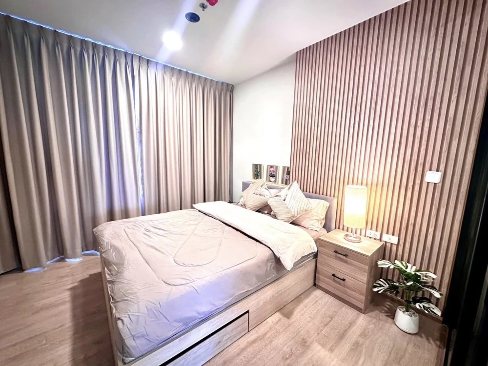 For rent: Chewathai Kaset Nawamin. A spacious room, beautifully decorated, fully furnished. Real photos, prime location. Reserve now, don't delay.